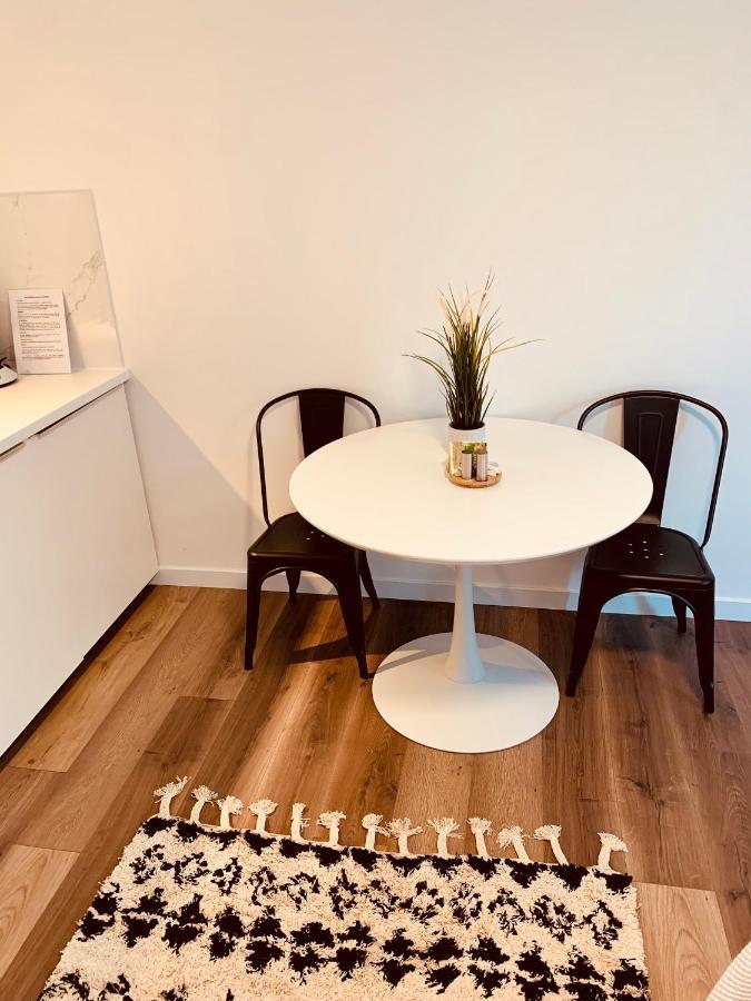Gaestehaus Zur Uni Klinik Exklusives Apartment Mit Kueche Und Badezimmer Homburg  Exterior foto