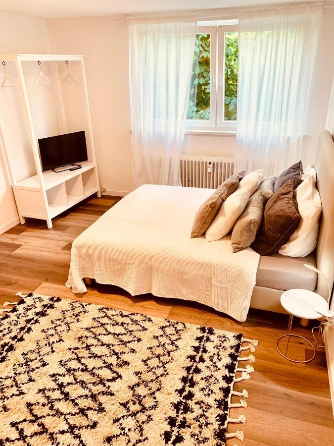 Gaestehaus Zur Uni Klinik Exklusives Apartment Mit Kueche Und Badezimmer Homburg  Exterior foto