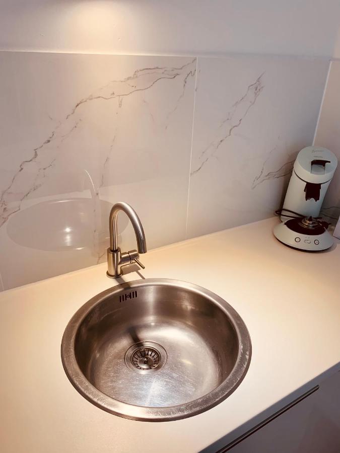Gaestehaus Zur Uni Klinik Exklusives Apartment Mit Kueche Und Badezimmer Homburg  Exterior foto